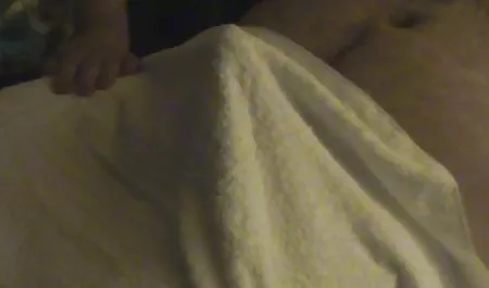 گردآوری زن برهنه در ساحل Voyeur داستان شهوتناك
