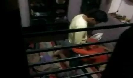 2 مو به چت روم شهوتناک خوش آمدید بور در وان