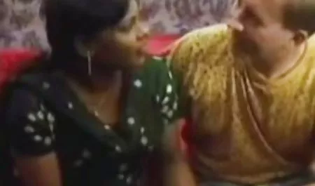 دوست دختر لورا و اولین باند سکس چت شهوتناک باند