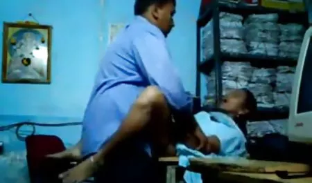 روسپی کانال شهوتناک بلوند