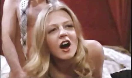 تقلب Milfs مودار داستان های شهوتناک گربه لعنتی